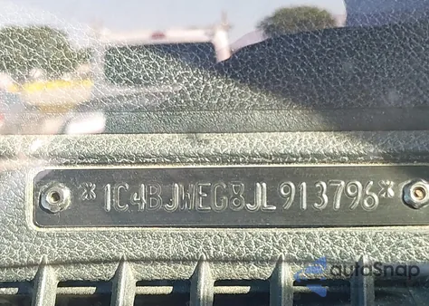 2018 Jeep Wrangler Jk Unlimited Sahara z USA, uszkodzony, nr VIN 1C4BJWEG8JL913796